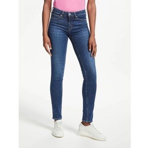 🌿 NWOT Calvin Klein Skinny Ankle Jeans